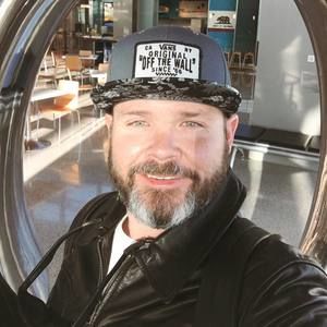 Meet your Posher, Eric